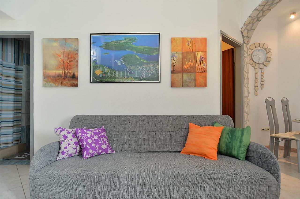 Apartments Jadranka 1279 โปแมร์ ภายนอก รูปภาพ